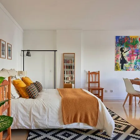 Cosy And Modern With Garage And Swimming Pool Daire *